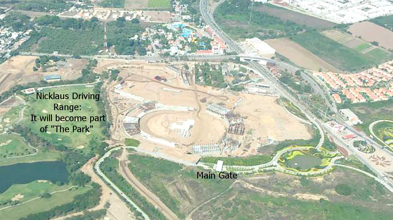 A recent aerial view of the new entrance shows construction of some type in the median between the north and south bound lanes.  We have no idea what this might be, but in the center there is the Vidanta symbol.  (Please tap the photo to enlarge, and tap your browser's back arrow to return.)