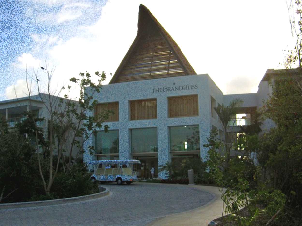 Grand Bliss Reception Building at Riviera Maya - Jan 2013