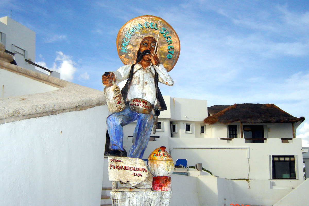 Playa del Secreto is north of the Luxxe Property and offers perfect swimming and snorkeling opportunities.