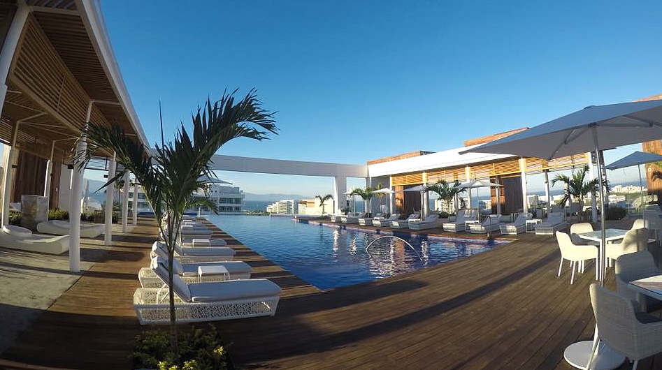 Sean visited Nuevo Vallarta in January, 2017 and took a number of photos of the Tower Five A Rooftop Pool.  Beautiful!  Thank you Sean....Subscriber View - 2/11/17